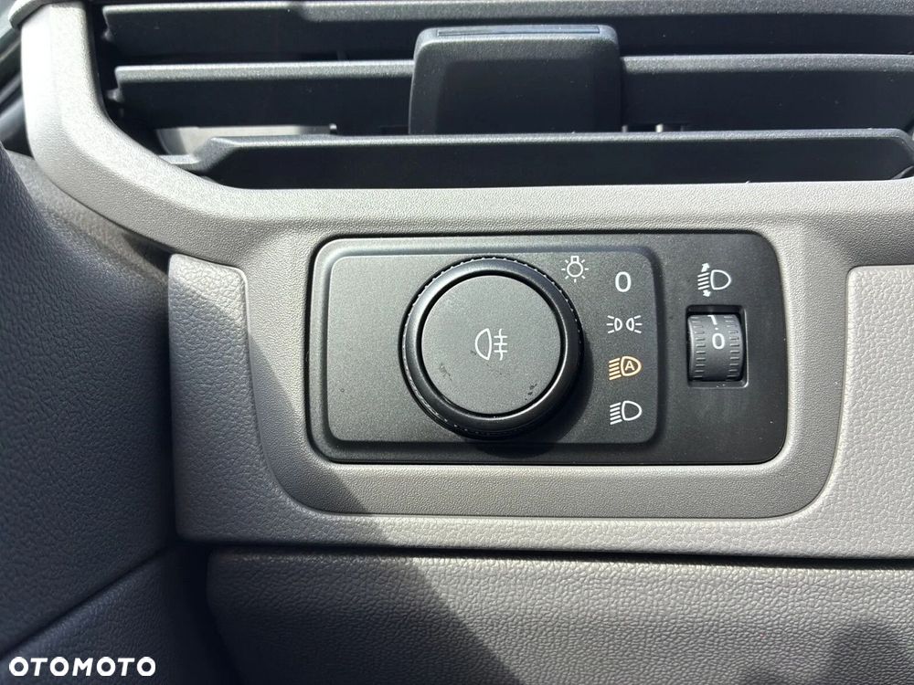 Volkswagen Transporter T7 Furgon Plus/6 osob./AUTOMAT  2,0 l TDI 170 KM r. o. 3500 mm - 35