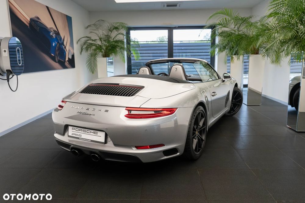 Porsche 911 Carrera PDK - 37