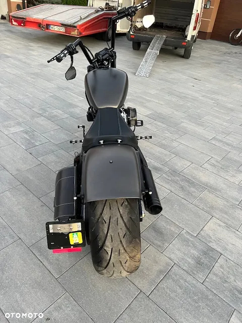 Harley-Davidson Softail Breakout - 7