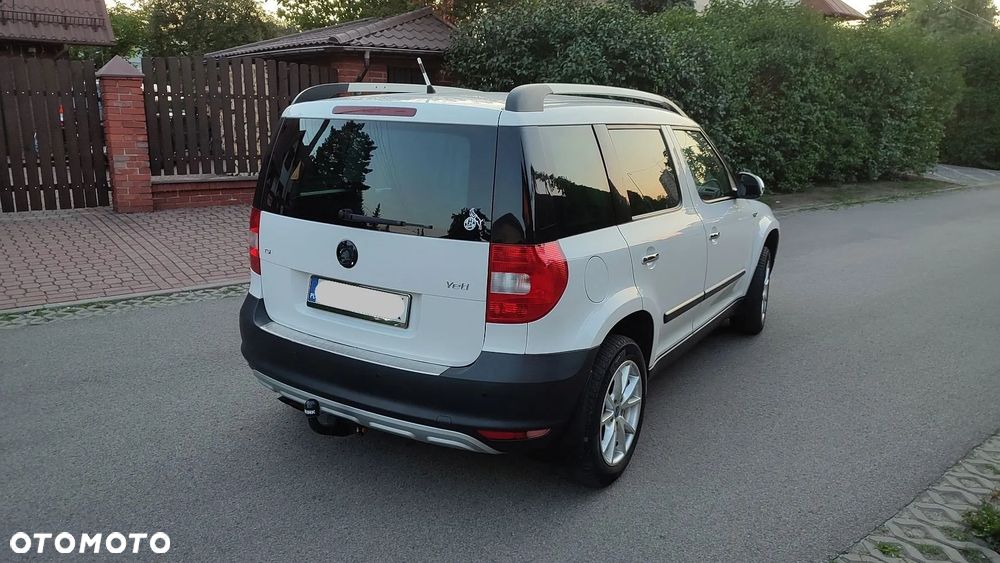 Skoda Yeti 1.4 TSI Elegance PLUS EDITION - 32