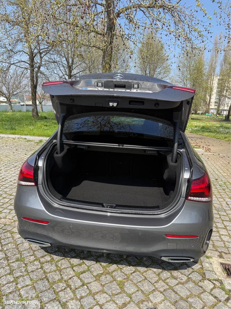 Mercedes-Benz A 200 Limousine AMG Line Aut. - 12