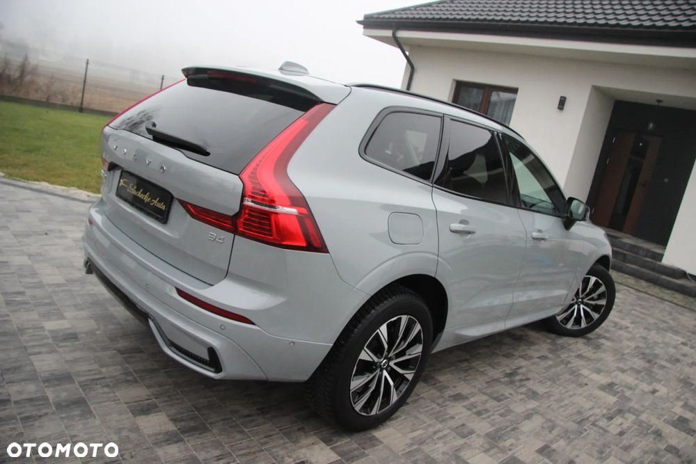 Volvo XC 60 B4 D Plus Dark - 5