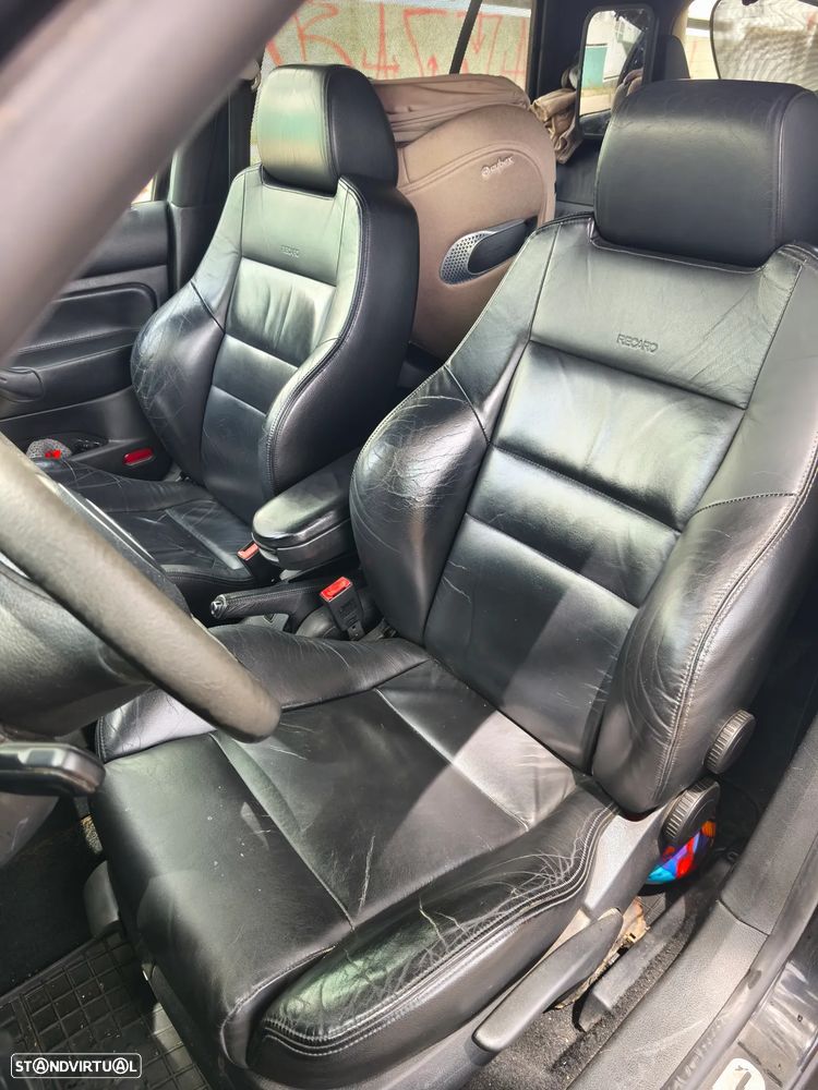 VW Golf 1.9 TDi Highline - 11