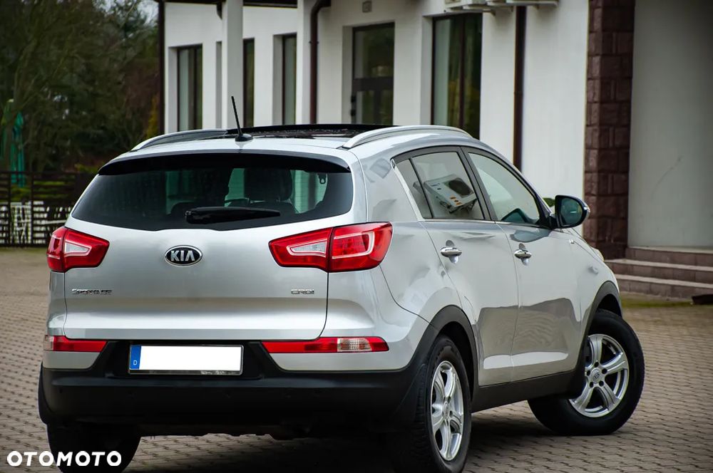 Kia Sportage 2.0 CRDI 4WD Automatik Dream-Team Edition - 12