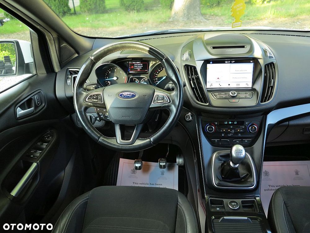 Ford Kuga 2.0 TDCi 4x2 ST-Line - 21