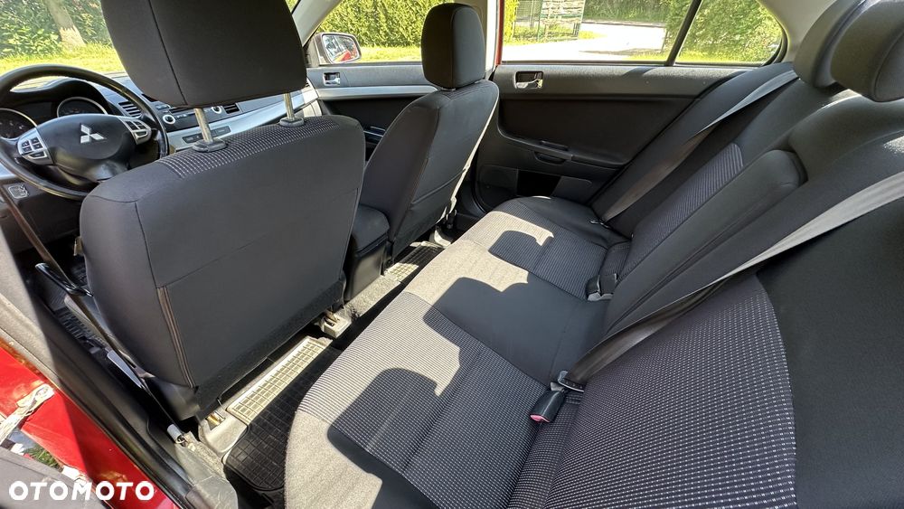 Mitsubishi Lancer 1.8 Invite - 8