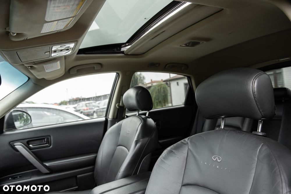 Infiniti FX FX35 - 18