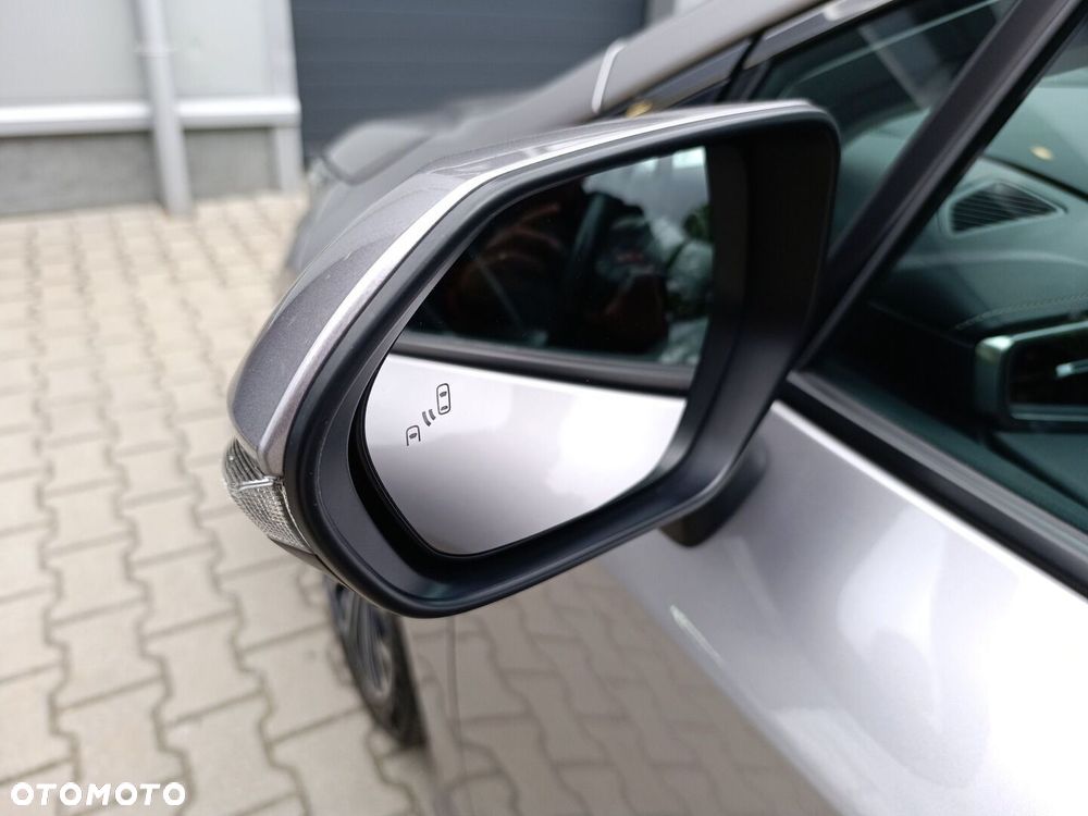 Toyota Corolla 1.8 Hybrid Executive - 11
