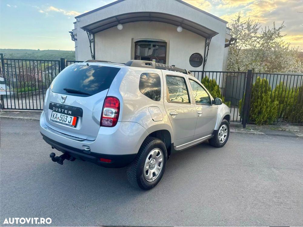 Dacia Duster 1.5 dCi 4x2 Prestige - 4