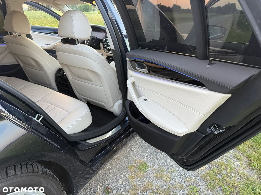 BMW Seria 5 520d Luxury Line - 15