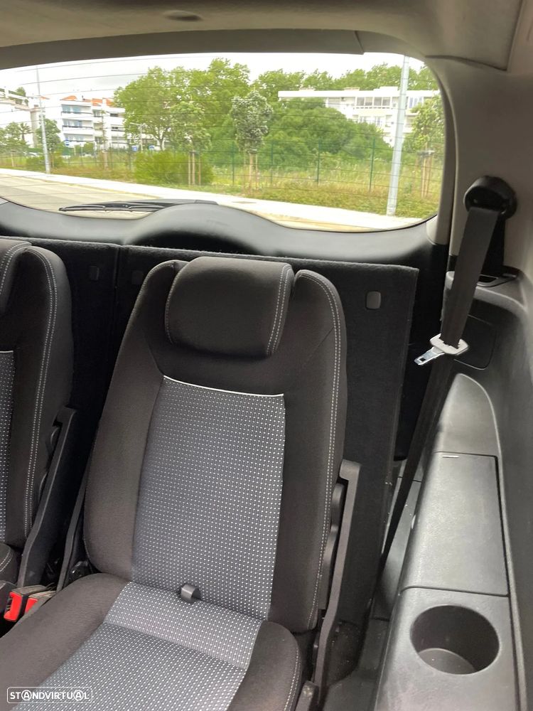 Ford S-Max 1.6 TDCi DPF S&S Titanium - 14