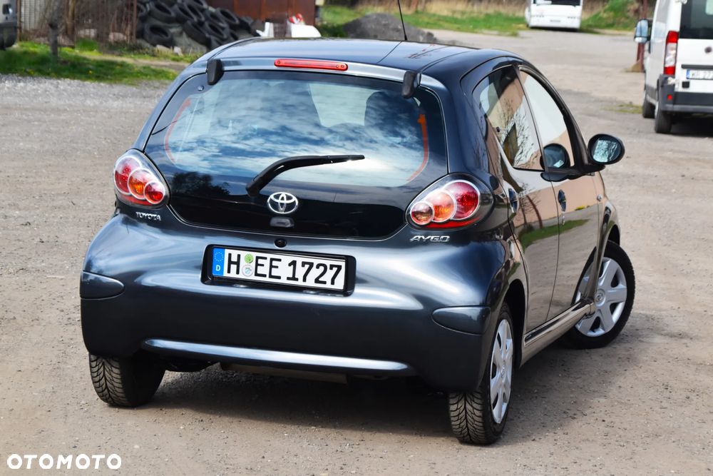 Toyota Aygo Standard - 12