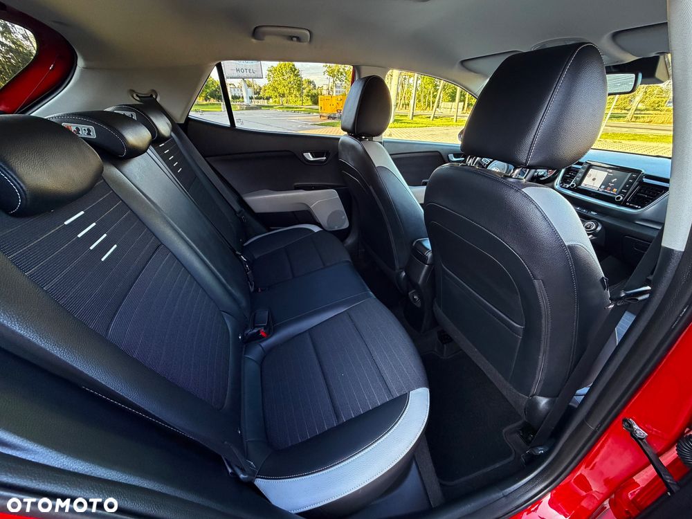 Kia Stonic 1.0 T-GDI 120 Spirit - 26