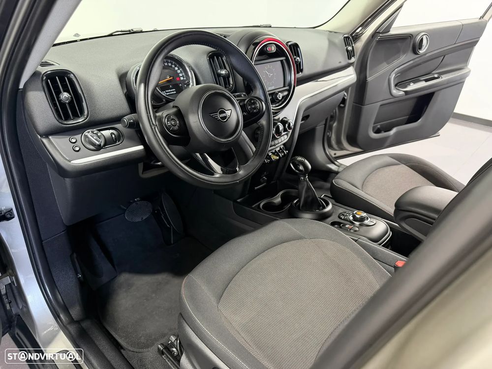MINI Countryman Cooper SE ALL4 Auto - 21