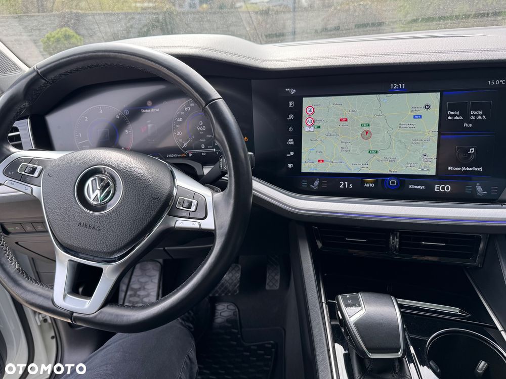 Volkswagen Touareg ver-3-0-v6-tdi-scr-4mot-r--line - 15