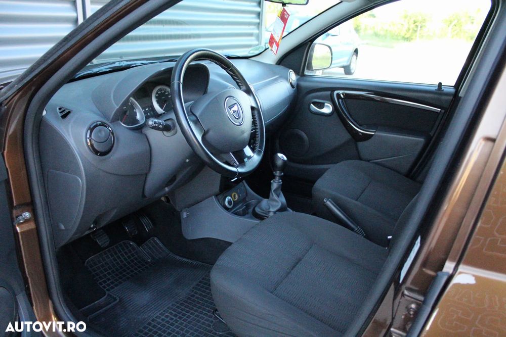 Dacia Duster 1.5 dCi 4x4 Laureate - 9