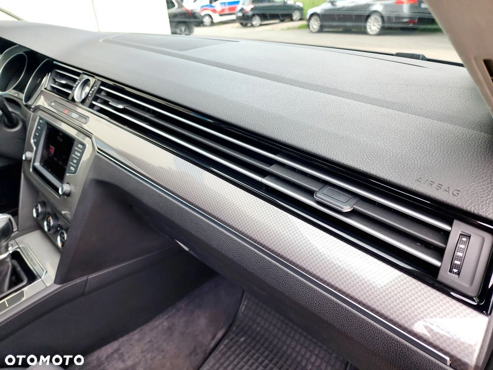 Volkswagen Passat Alltrack 2.0 TDI SCR 4Motion DSG - 27
