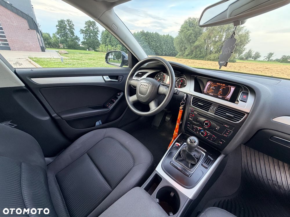Audi A4 Avant - 26