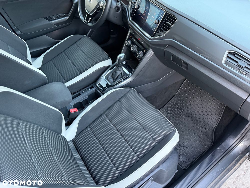 Volkswagen T-Roc 1.5 TSI R-Line DSG - 21