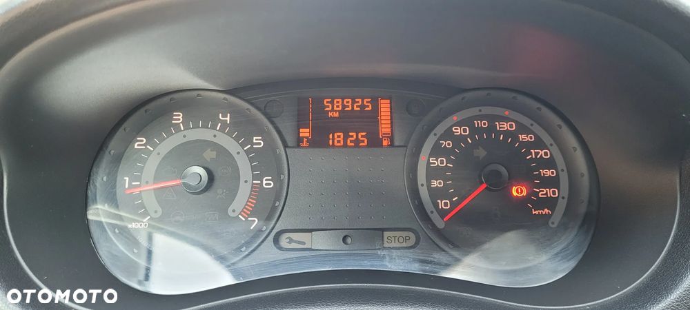 Renault Clio - 24