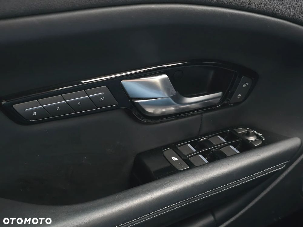 Land Rover Range Rover Evoque TD4 Autobiography - 31