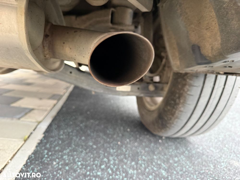 Kia Sportage 1.7 CRDI 2WD Spirit - 18