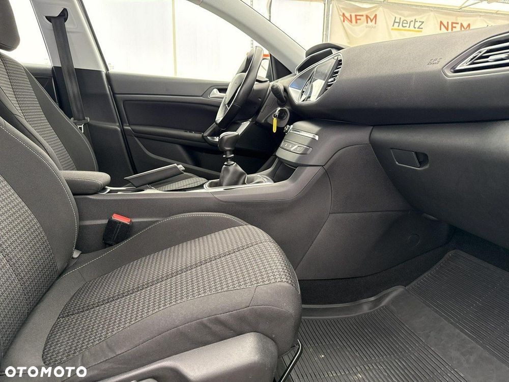 Peugeot 308 - 23