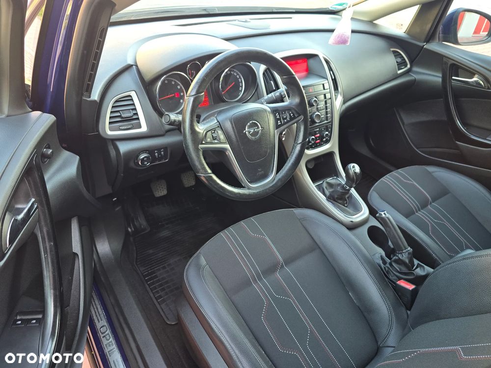 Opel Astra 1.4 Turbo Innovation - 19