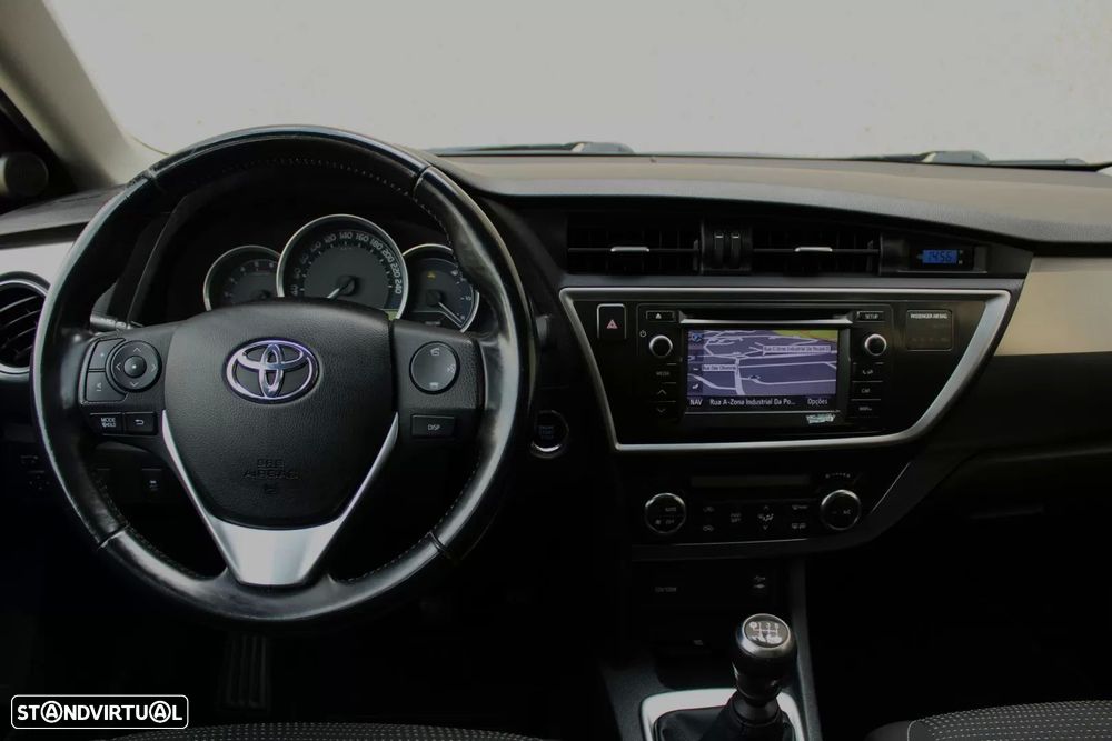 Toyota Auris 1.4 D-4D Exclusive+Navi - 7
