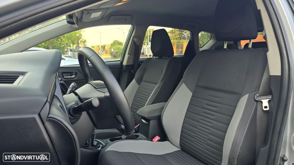 Toyota Auris 1.2T Comfort+Pack Techno +P.Sport — fotografia 37