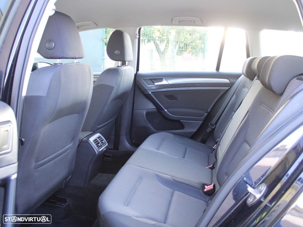 VW Golf Variant 2.0 TDi Confortline - 45