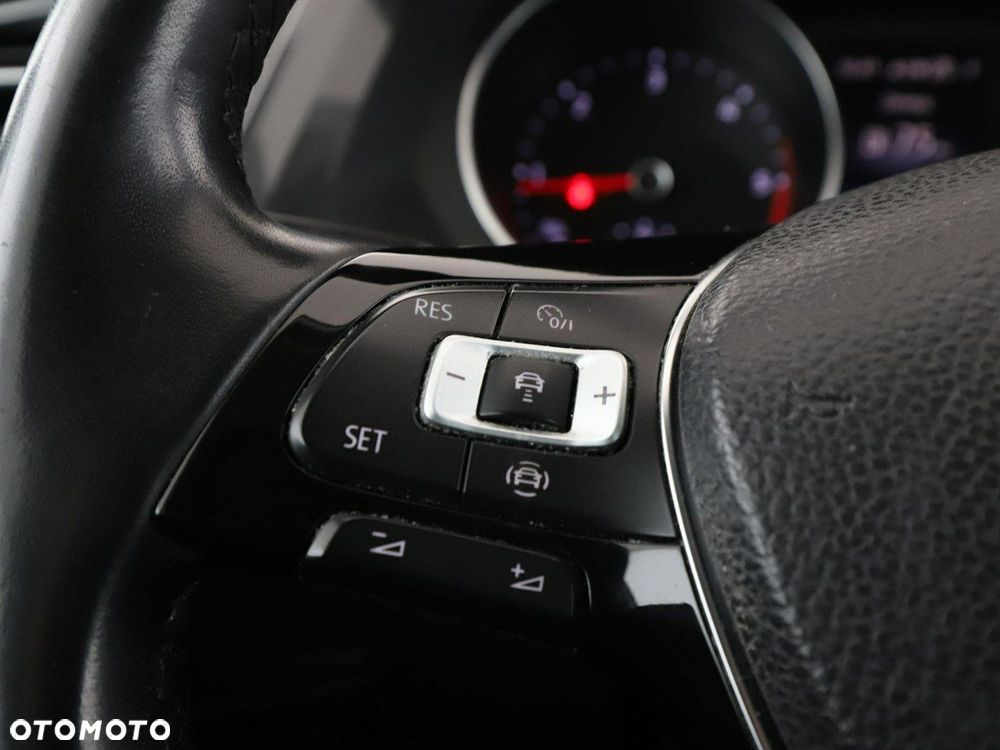 Volkswagen Tiguan 2.0 TDI SCR DSG - 33