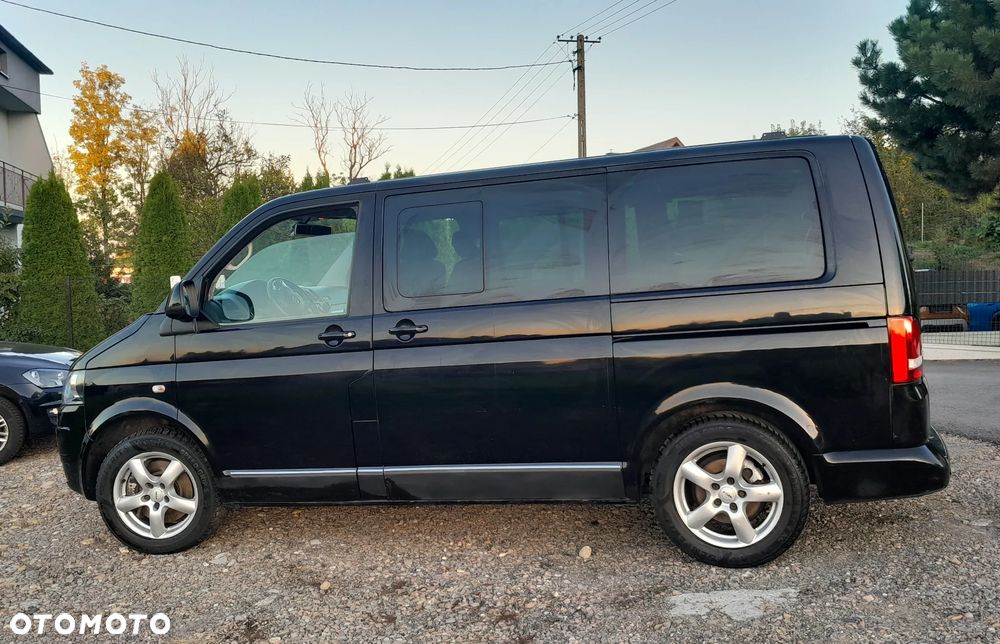 Volkswagen Caravelle - 17