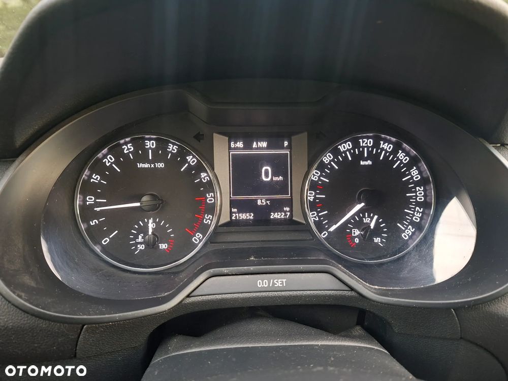 Skoda Octavia 1.6 TDI Ambition DSG - 16