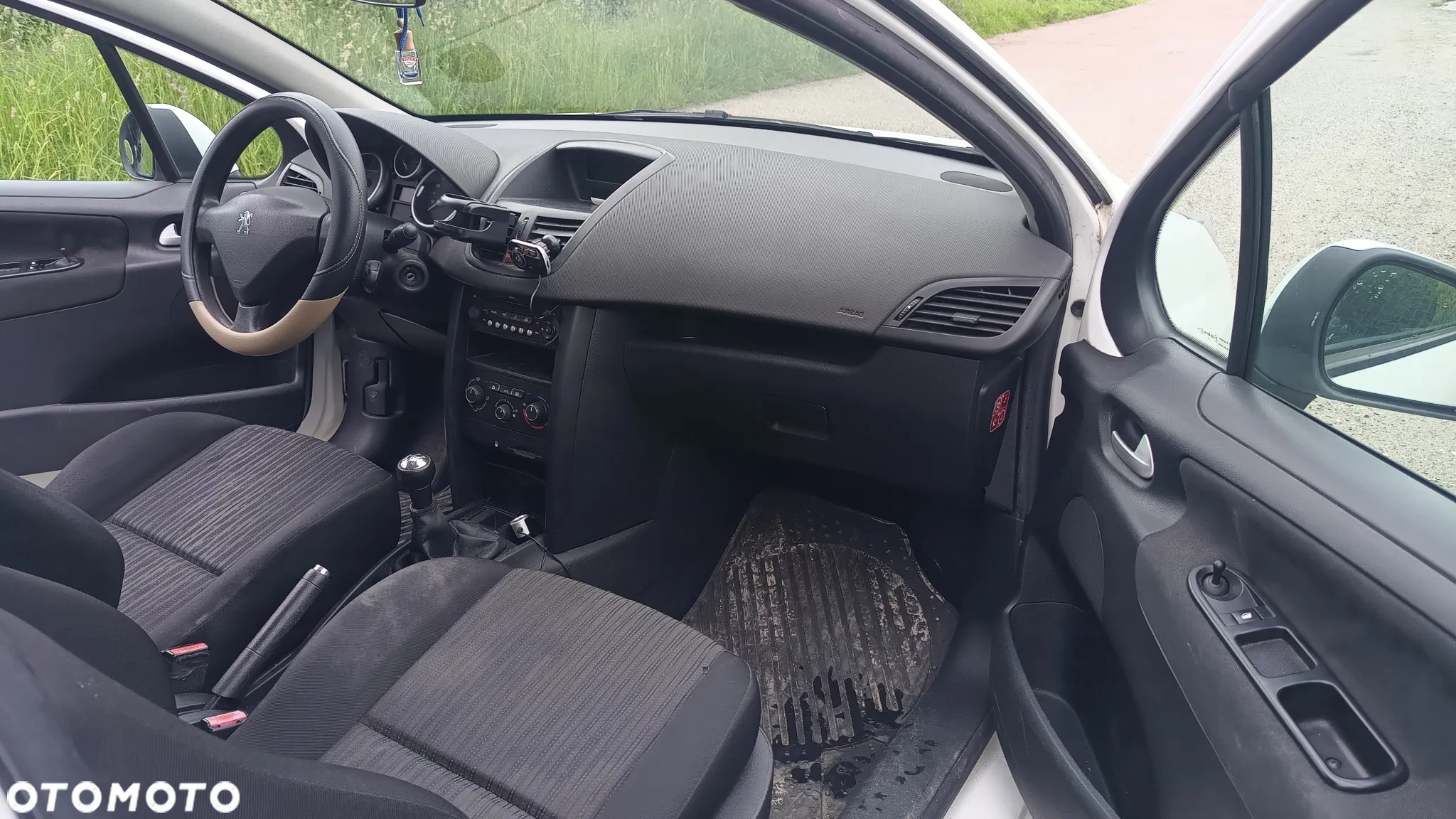 Peugeot 207 1.4 HDi Trendy - 16
