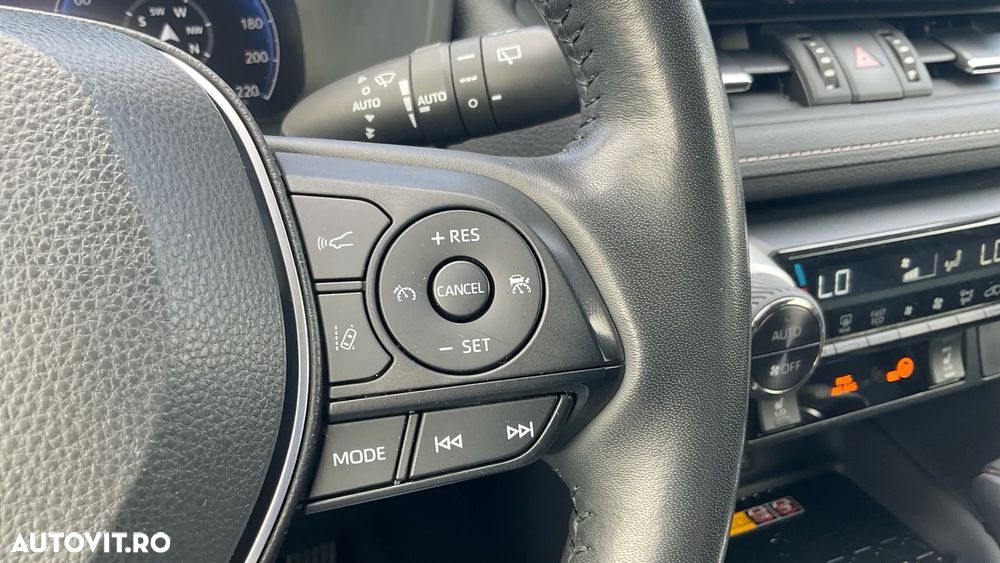 Toyota RAV4 2.5 VVT-iE 4x4 Luxury - 29
