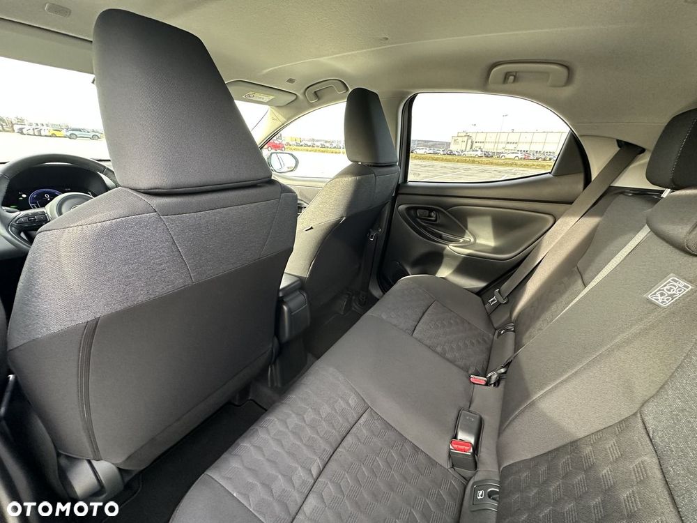 Toyota Yaris Hybrid 1.5 Style - 12