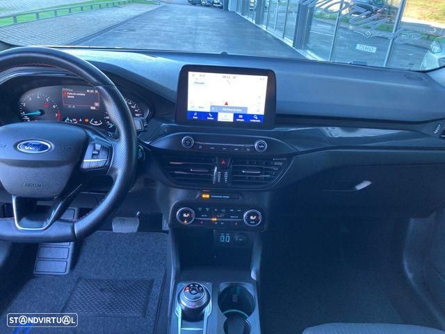 Ford Focus SW - 22