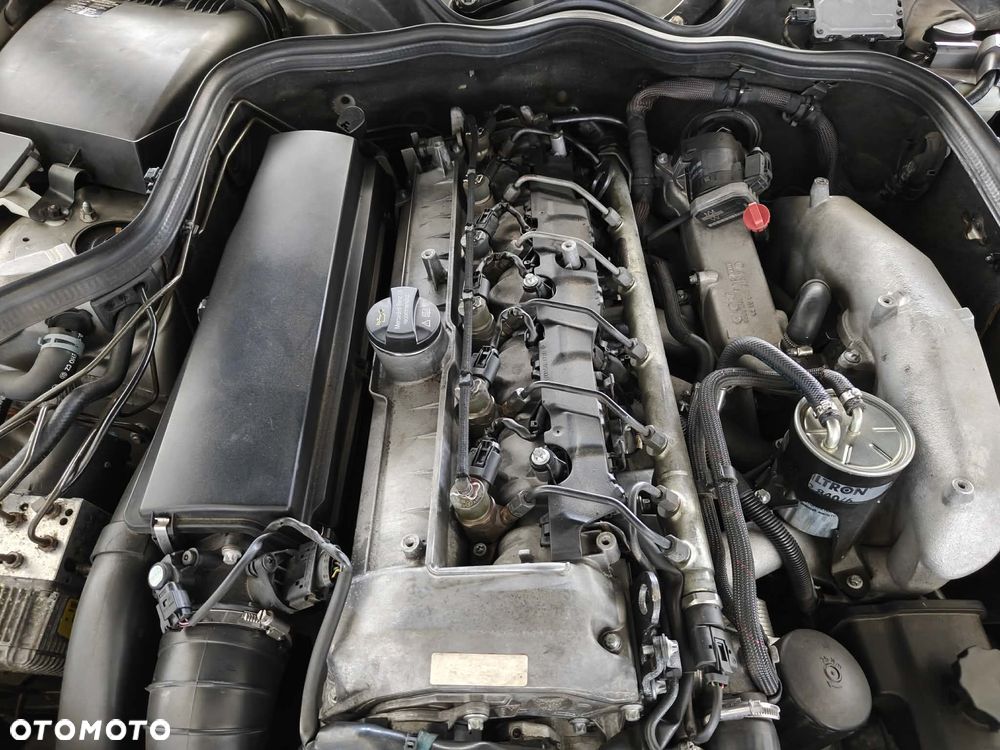 Mercedes-Benz Klasa E 320 CDI T Avantgarde - 12