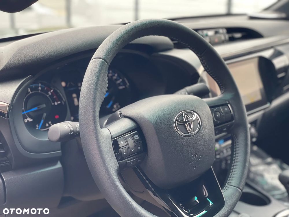 Toyota Hilux 2.8 D-4D Double Cab Invincible 4x4 - 17