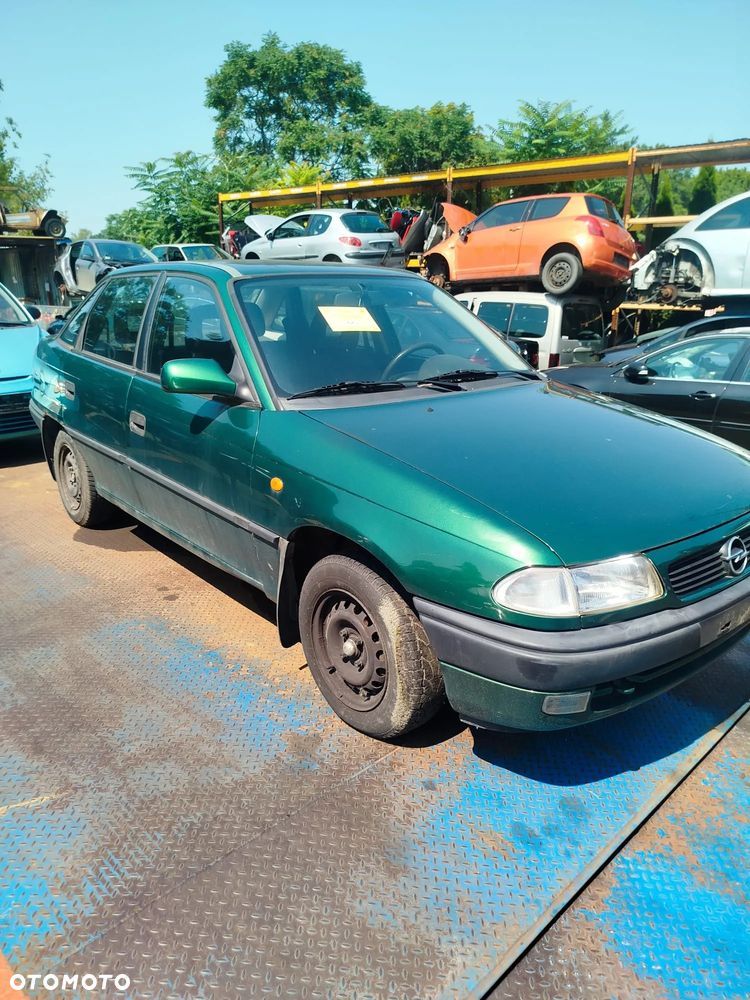 Opel Astra F na części. - 2