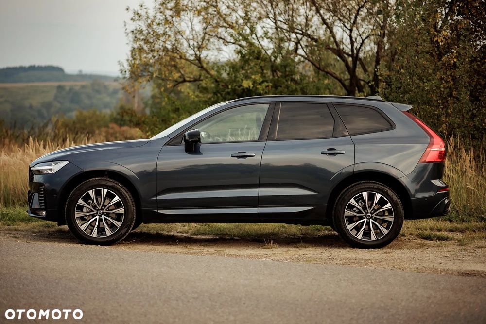 Volvo XC 60 B5 B AWD Plus Dark - 6