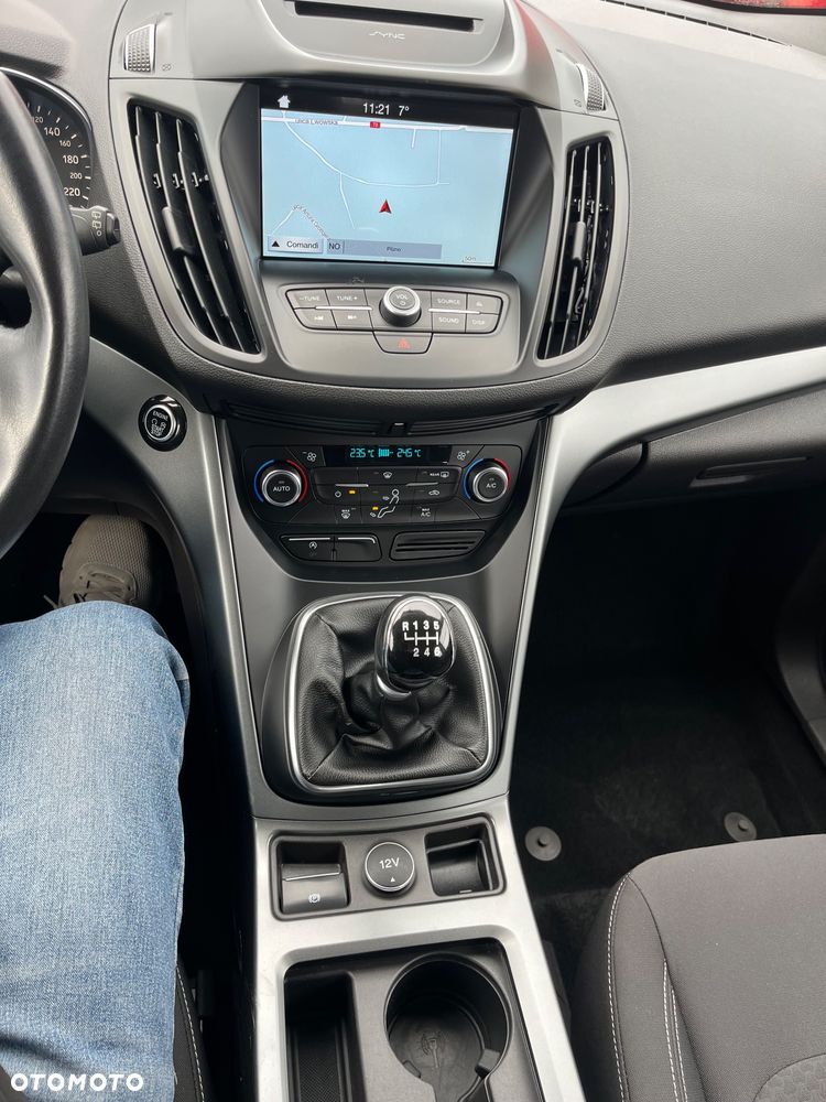 Ford Kuga 1.5 EcoBoost 2x4 Business Edition - 22