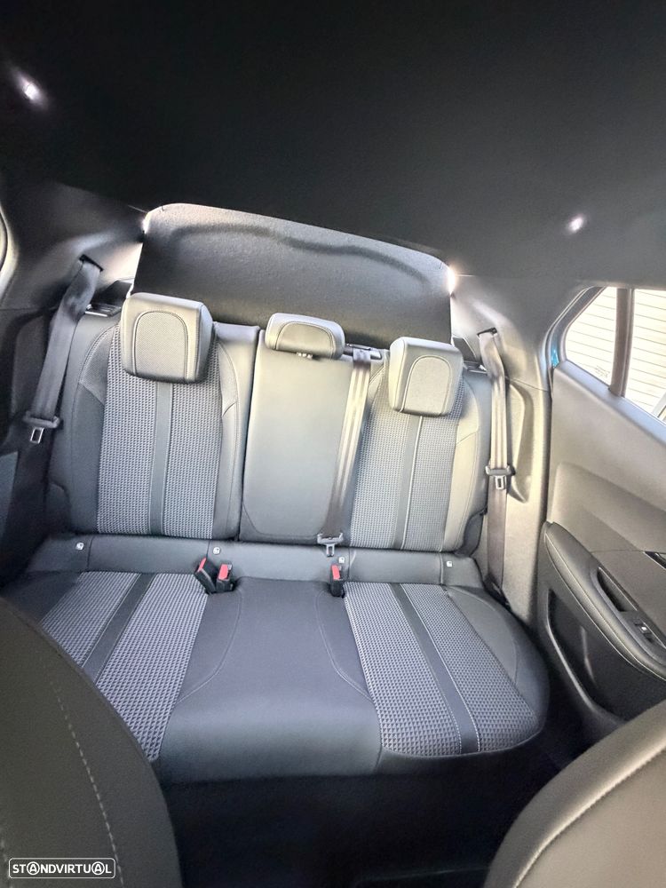 Peugeot 2008 1.2 PureTech GT Line EAT8 - 17
