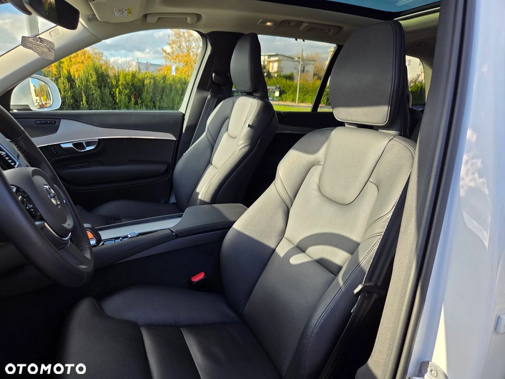 Volvo XC 90 B5 D AWD Plus Bright - 17