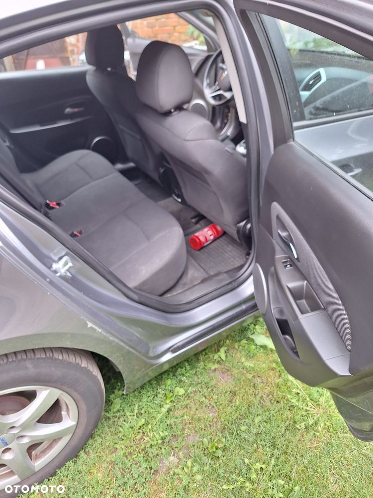 Chevrolet Cruze 1.8 LT+ - 16