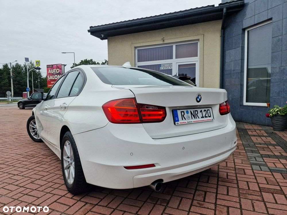 BMW Seria 3 320d xDrive - 8