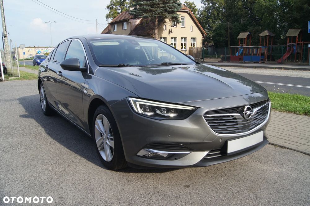 Opel Insignia Grand Sport 1.6 Diesel (118g) Business Innovation - 1