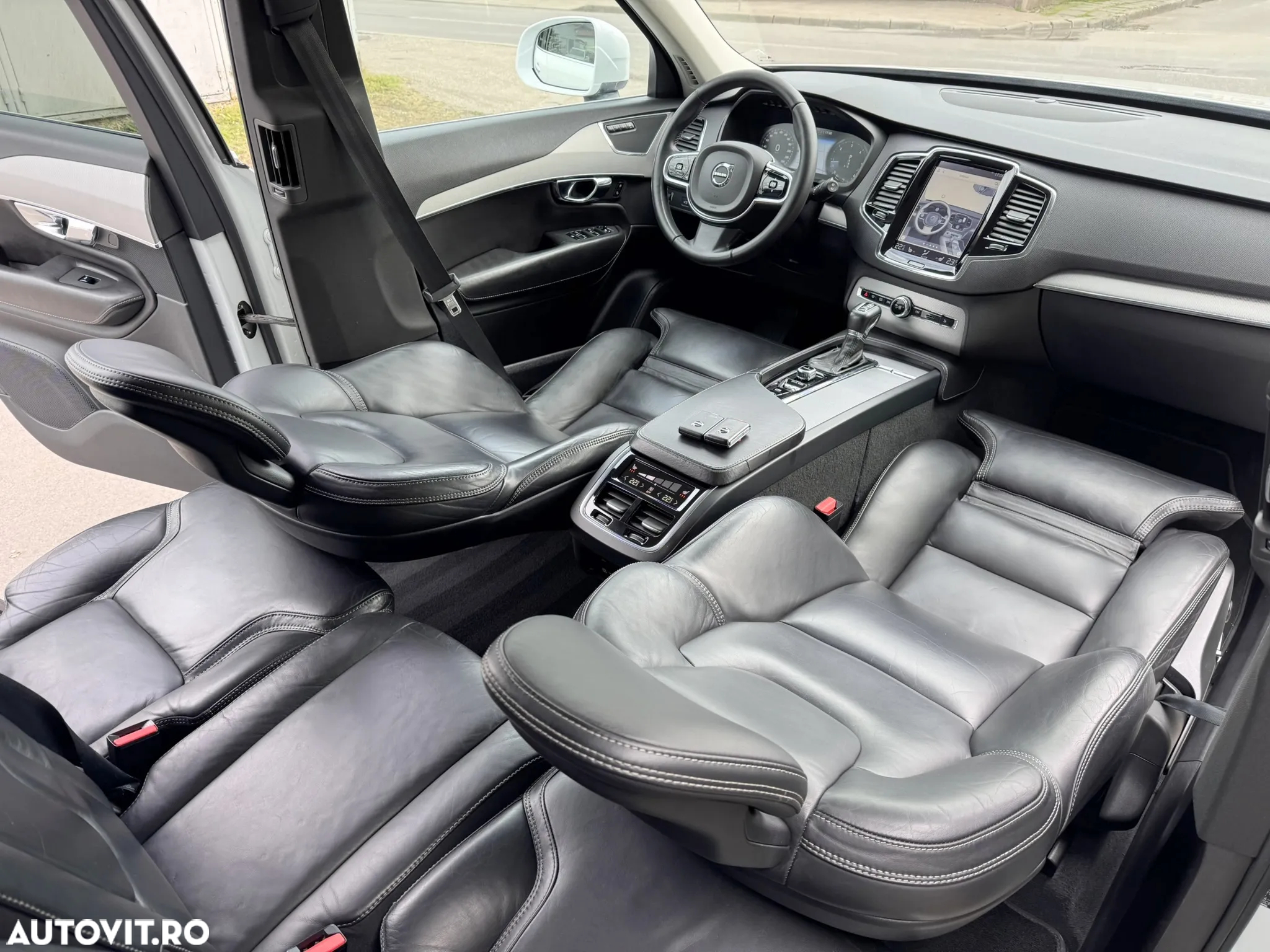 Volvo XC 90 D5 AWD Geartronic Inscription - 32