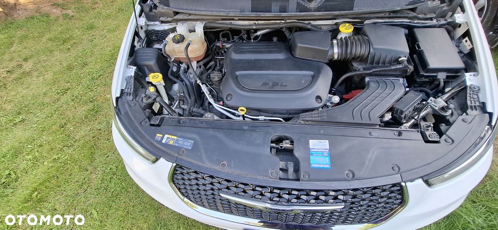 Chrysler Pacifica - 8